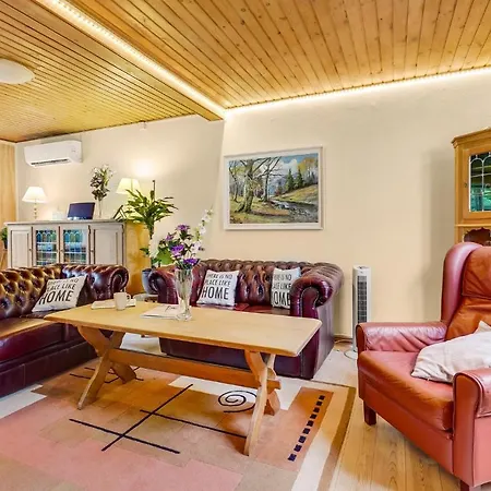 Awesome In Stubbekbing With 2 Bedrooms And Wifi * Stubbekøbing