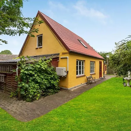 Prázdninový dům Awesome In Stubbekbing With 2 Bedrooms And Wifi Stubbekøbing